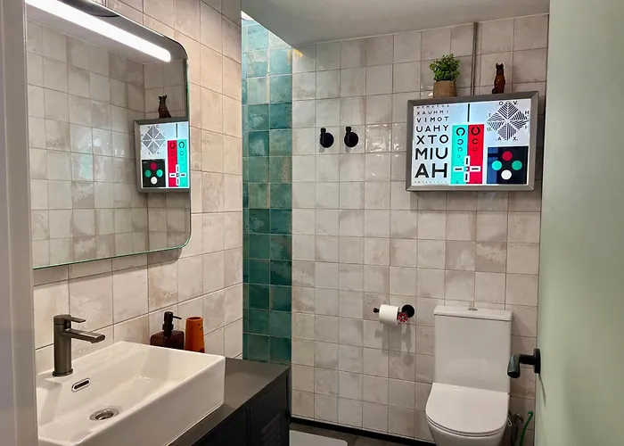 Stories, Urbano Cerca Del Mercado *